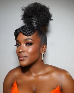 Wunmi Mosaku’s ‘Sinners’  Press Tour Beauty Looks Are a Masterclass in Elevated Minimalism