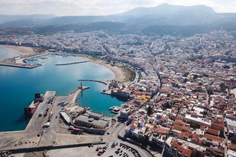 Major 6.1 magnitude earthquake rocks Greek holiday islands Crete and Santorini sparking tsunami fears