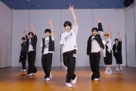 Watch: KickFlip Covers Stray Kids’ “CASE 143” In New Dance Practice Video