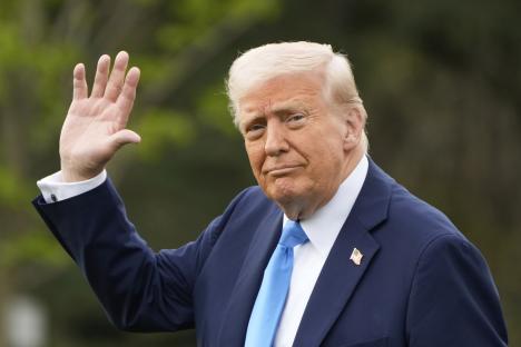 Mad scramble underway to bag US trade deal before Trump’s tariffs kick in – as UK economy flatlines