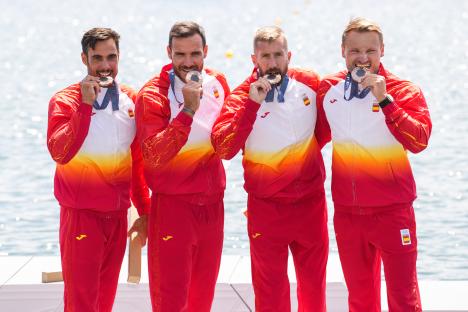 Olympic medallist, 34, says ‘they threw me out like a bag of garbage’ as he launches stunning attack on own team
