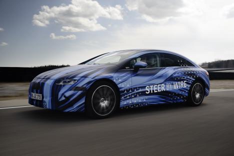 Major car brand makes huge change to flagship motor that will make drivers feel like they’re in a SPACESHIP