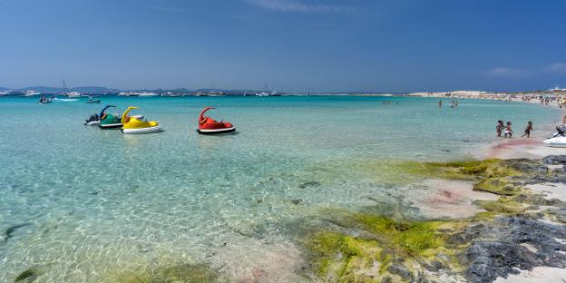 Stunning Spanish island that looks so much like the Caribbean it’s used as a dupe on TV – & it regularly hits 28C in May
