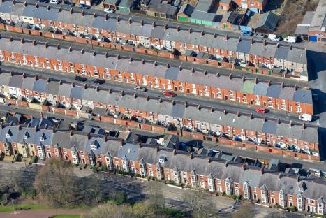 Average two-year fixed mortgage rate falls below five-year rate for the first time since Truss mini-Budget